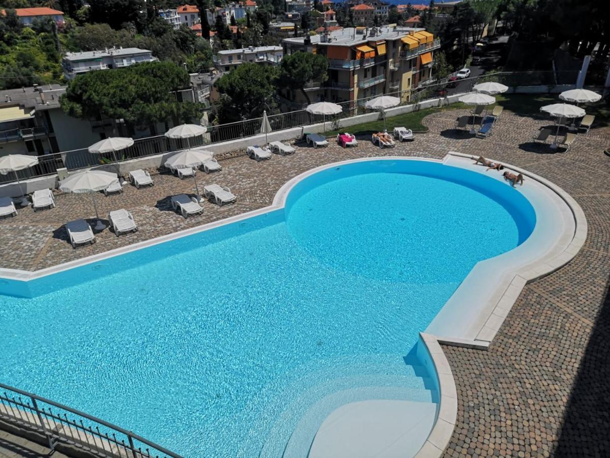 Residence Modus Vivendi Sanremo Esterno foto