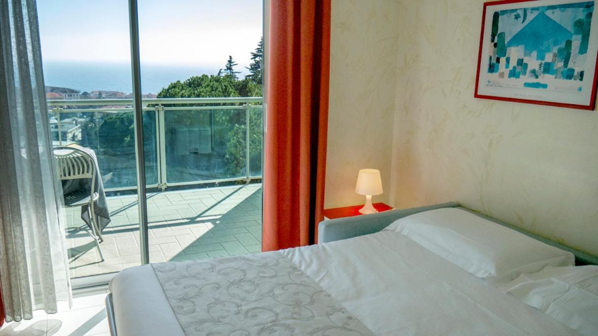 Residence Modus Vivendi Sanremo Esterno foto