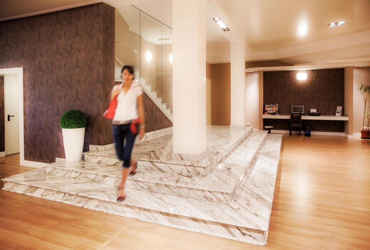 Residence Modus Vivendi Sanremo Esterno foto