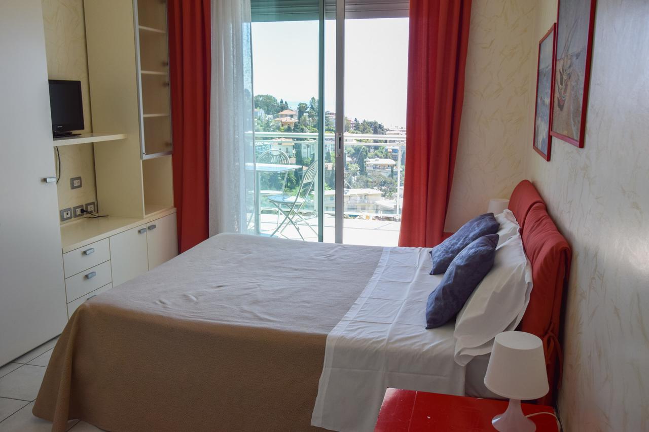 Residence Modus Vivendi Sanremo Esterno foto