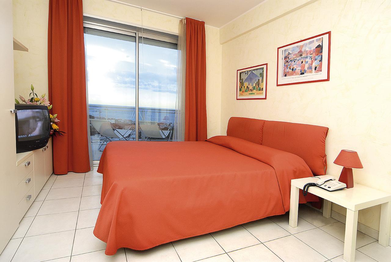 Residence Modus Vivendi Sanremo Esterno foto